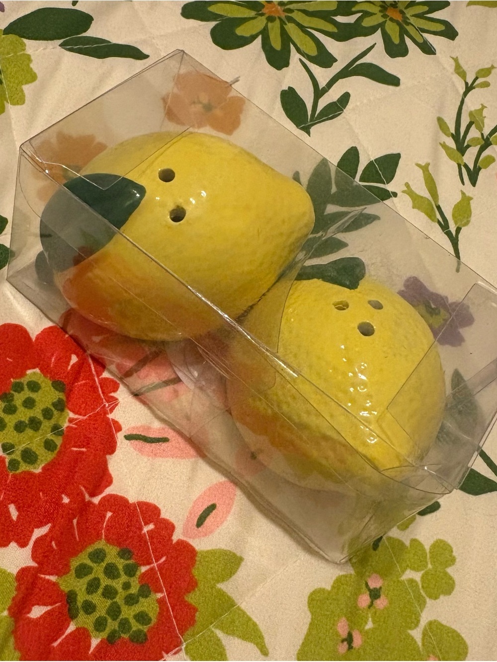 Ceramic Lemon Salt and Pepper Shaker Set - Yellow